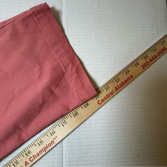 Croft&Barrow Mid-Rise Coral Capri Pants - Picture 6 of 7